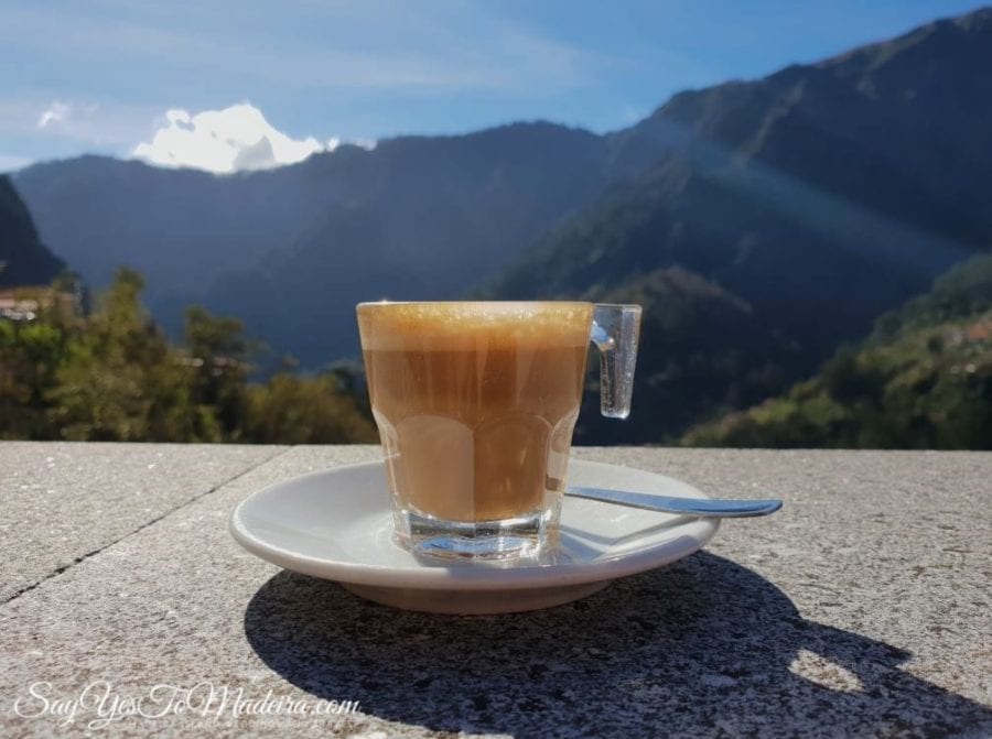 Bica, garoto, chino, chinesa..? Coffee types in Madeira, Portugal. How to order coffee in Portugal.