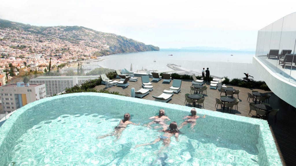 The most beautiful swimming pools in Madeira: Savoy Palace in Funchal, Madeira