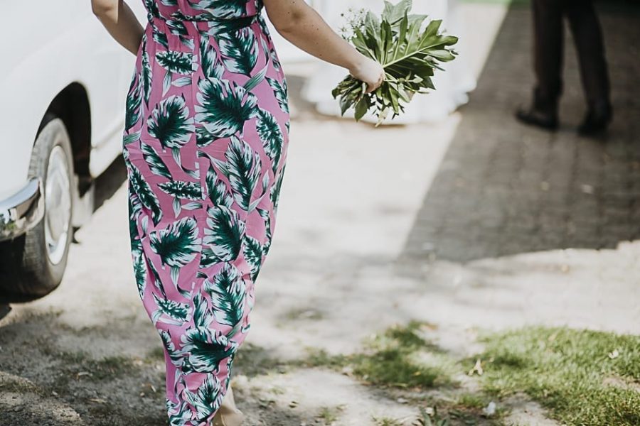 Tropical wedding braidsmaid's dress - long dress with monstera plant leaves #tropicalwedding #tropical #tropicaldress #longdress #dress #urbanjungle ~ Sukienka świadkowej w stylu tropikalnym