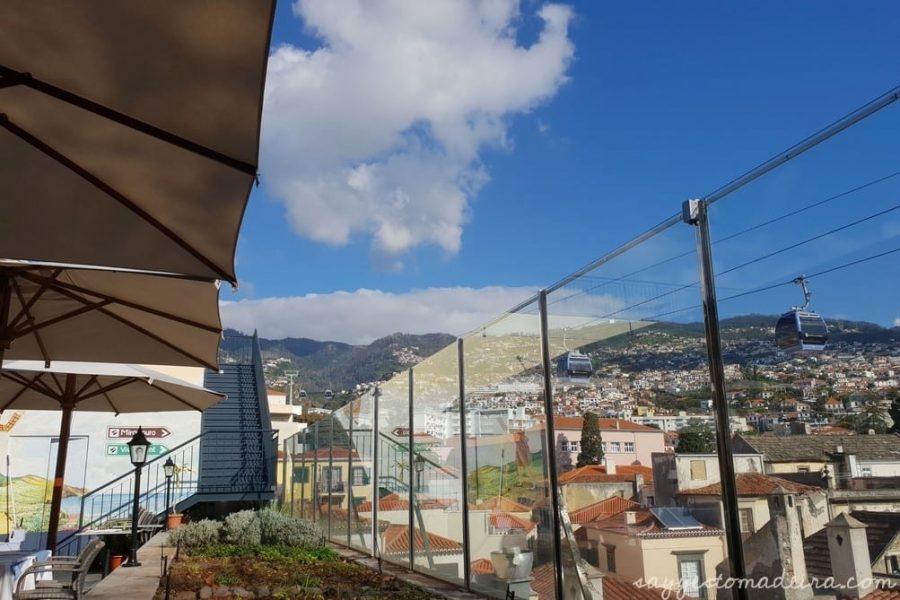 Funchal cable car, Madeira Island - view from Madeira Story Centre roof viewpoint #funchal #madeira Kolejka linowa na Monte w Funchal - widok z tarasu widokowego w Madeira Story Centre