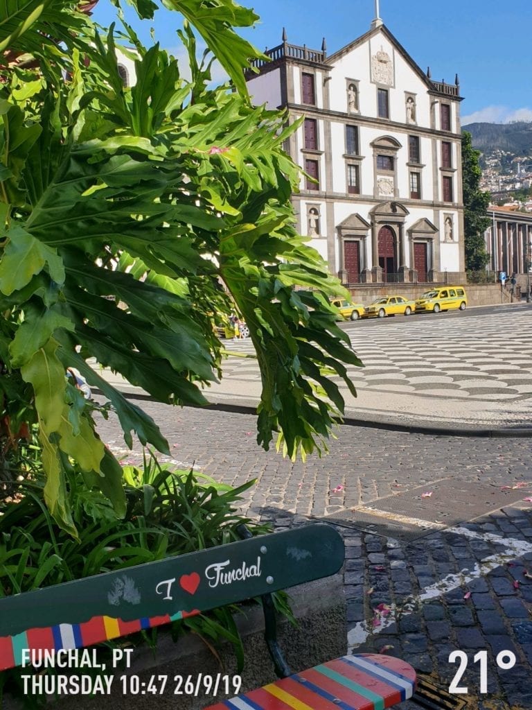 Pogoda na Maderze we wrześniu. Pogoda w Funchal na Maderze po sezonie letnim. Madera we wrześniu.