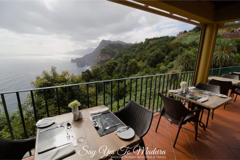 Best Madeira Island restaurants with a view - Quinta de Furao Restaurant review - Najlepsze restauracje z widokiem na Maderze - Restauracja Quinta do Furao Santana recenzje, opinie, zdjęcia