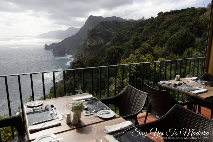 Best Madeira Island restaurants with a view - Quinta de Furao Restaurant review - Najlepsze restauracje z widokiem na Maderze - Restauracja Quinta do Furao Santana recenzje, opinie, zdjęcia