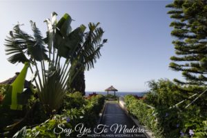 Getting married on Madeira Island, Portugal - Portugal wedding planner - Śluby Madera - Konsultant ślubny Madera - Organizacja ślubu na Maderze - Porto Mare Hotel and wedding altar